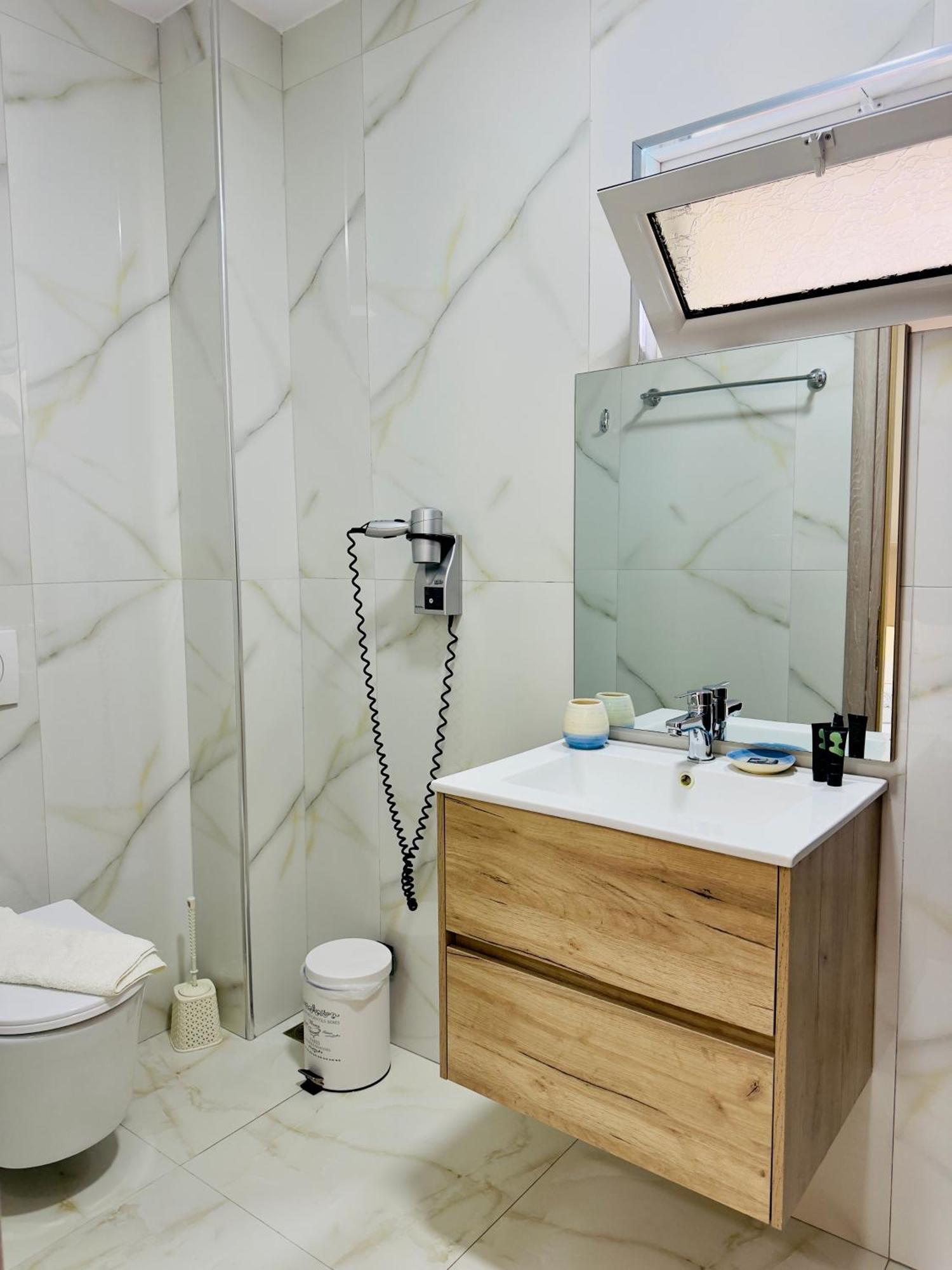 Merkuri Appartement Himarë