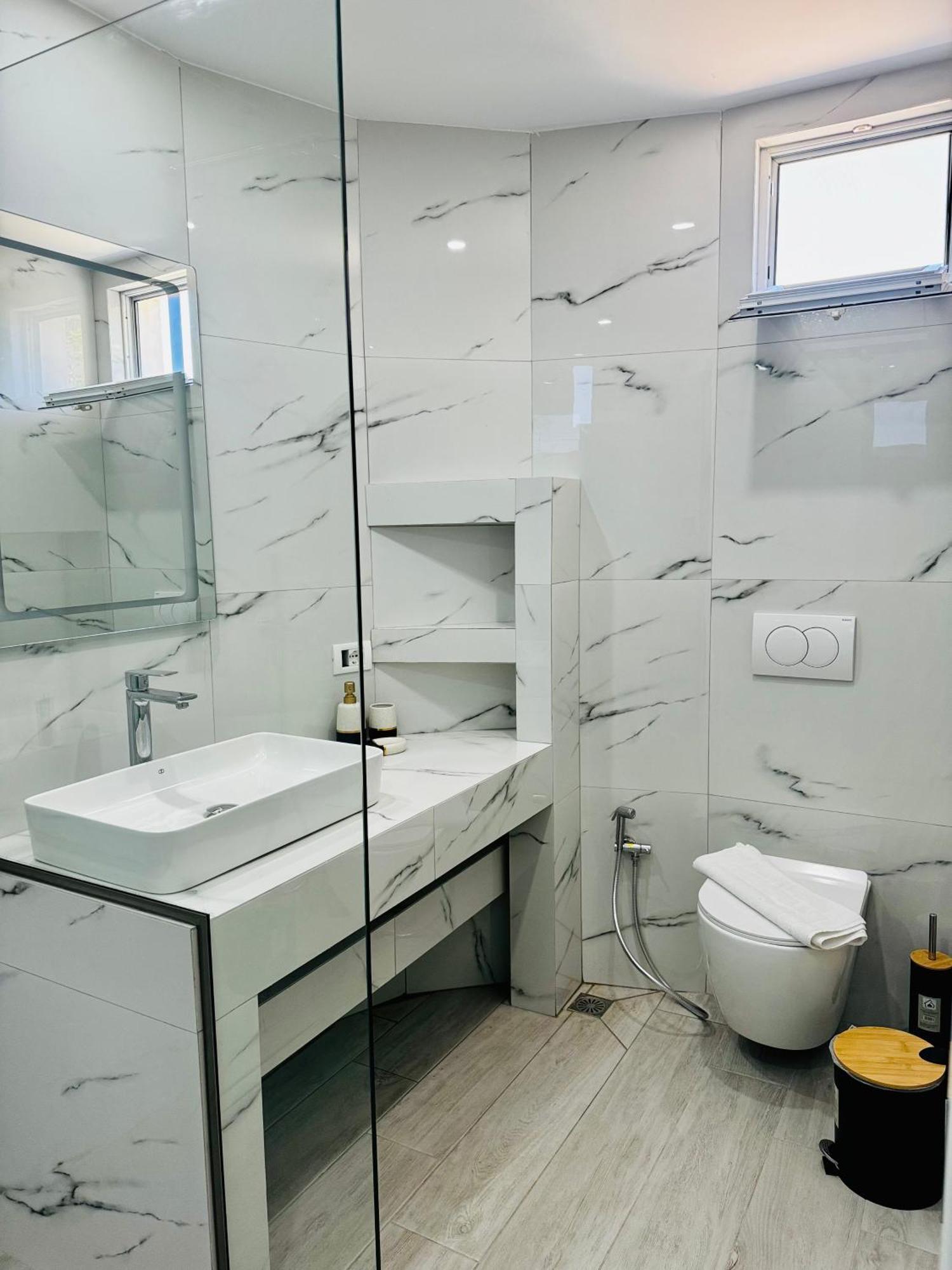 Appartement Merkuri *